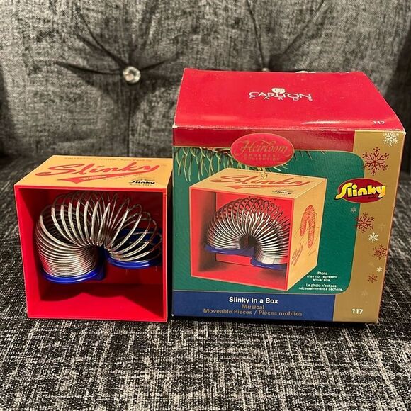 Slinky Musical Ornament - Picture 1 of 2